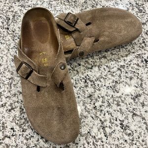 Birkenstock Clogs tan suede sz 13